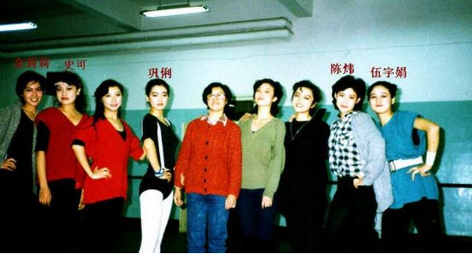 曾是最帅的吕布，如今成残大叔，娶中戏校花生女跟绯闻绝缘