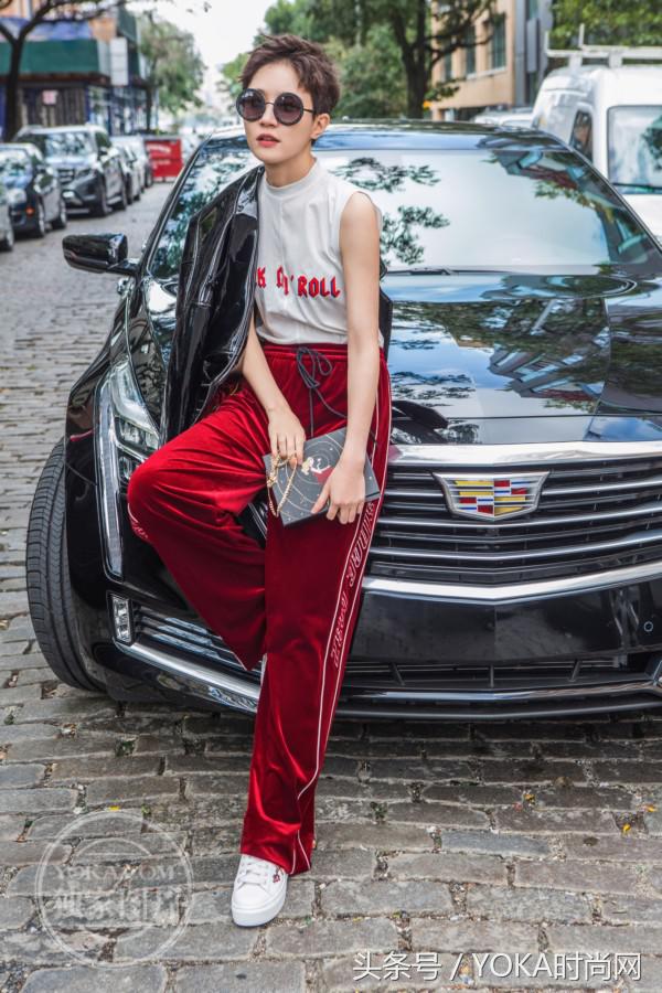 在路边拍照怎么摆姿势好看,在路边拍照怎么摆姿势好看御姐