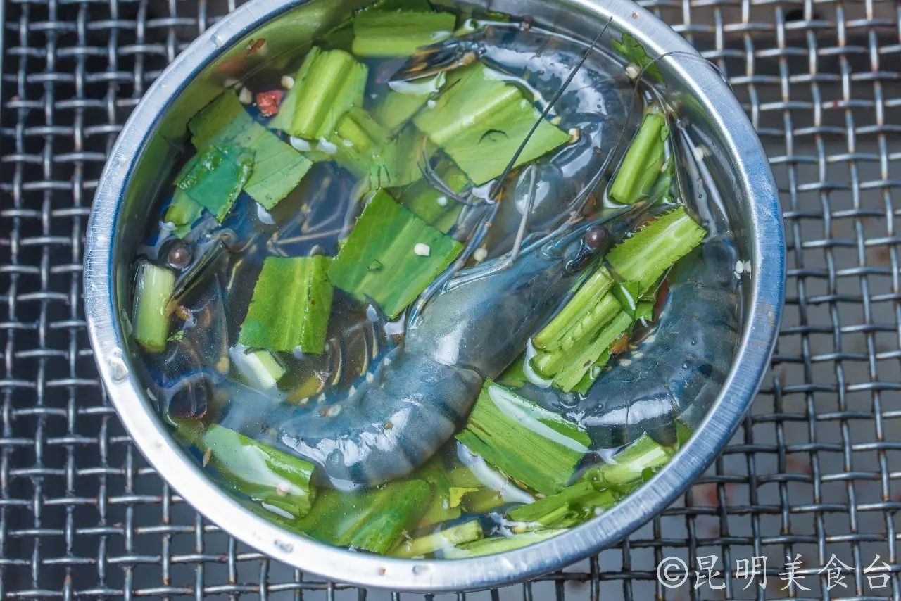 昆明每天蘸水500份的羊肉馆,昆明排名前十烧烤