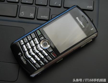 iPhone新品售价近万元热泪盈眶追忆十年前你用啥手机