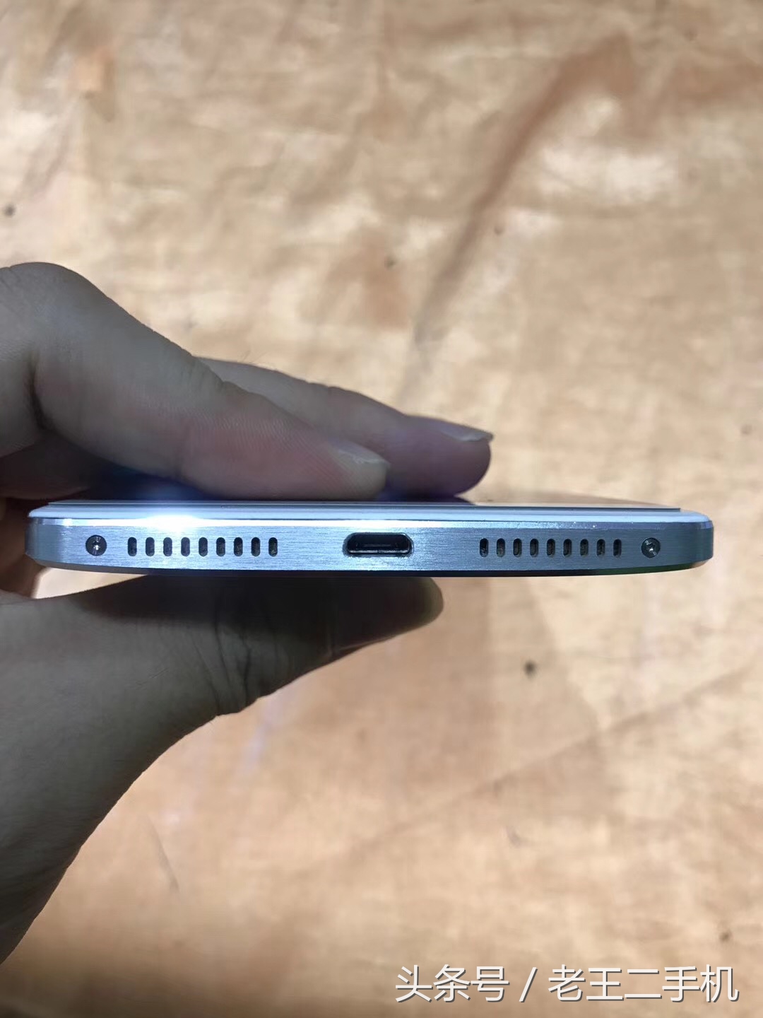 华为一千左右性价比高的手机,华为一千元左右最好的手机