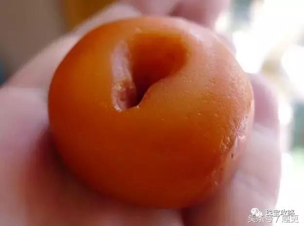 蜜蜡新老有什么区别,蜜蜡同样大的轻的好还是重的好