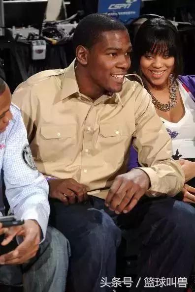 凯文杜兰特穿多少号,凯文杜兰特穿nba75周年球衣