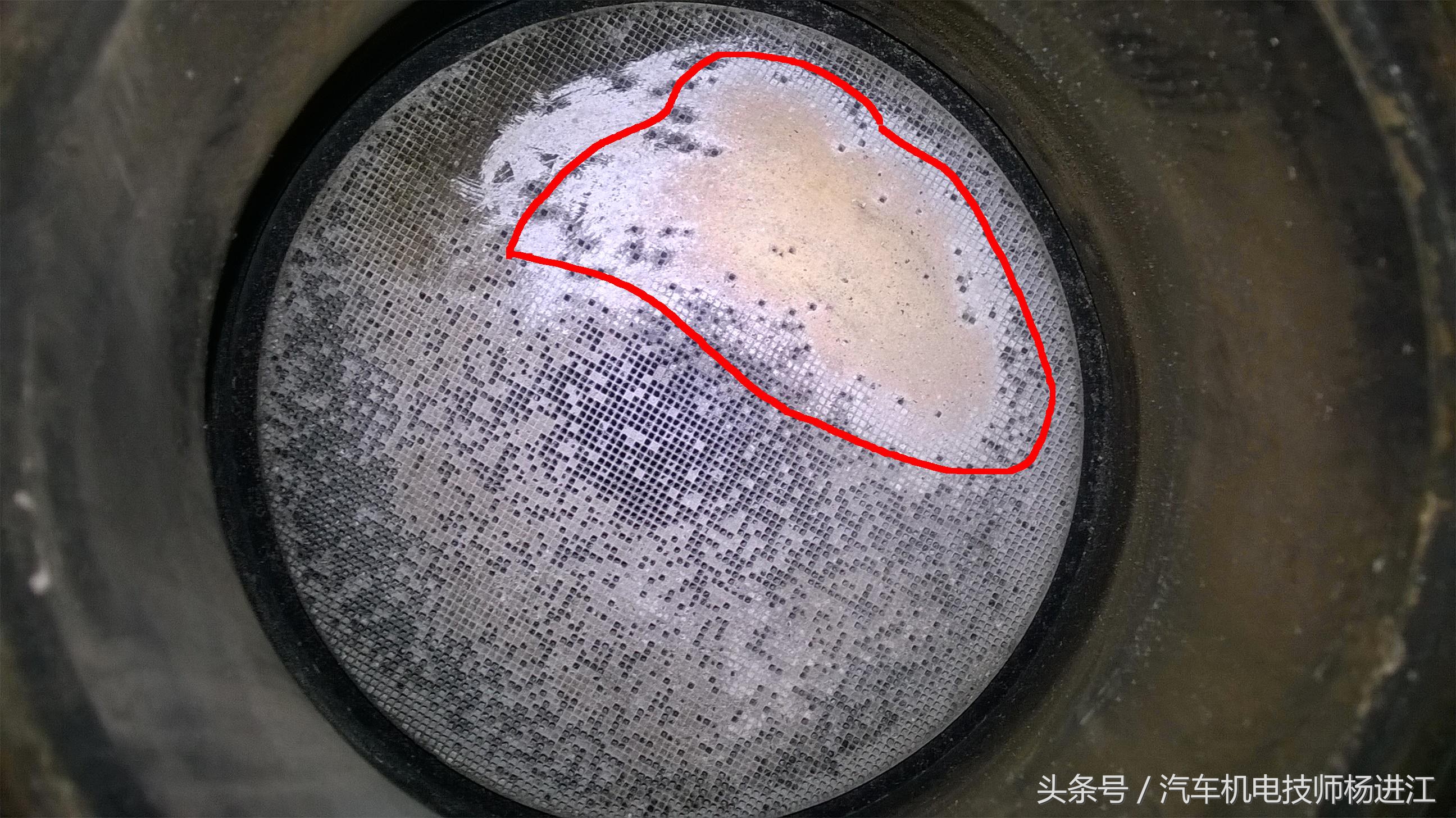 洁厕灵洗三元催化需要兑水吗,用洁厕灵清洗三元催化器靠谱吗