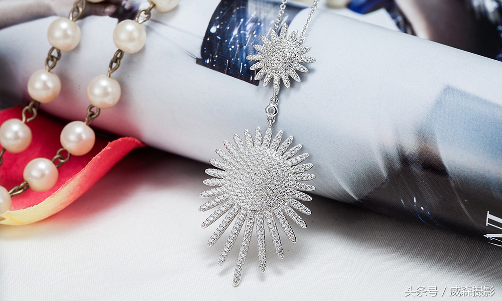 如何拍摄首饰高级感,珠宝首饰怎么拍摄才有高级感