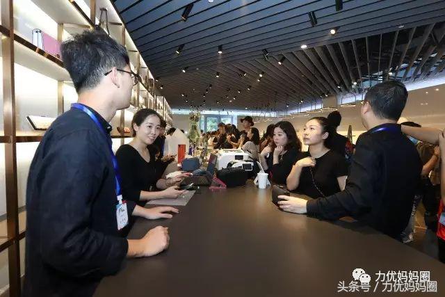 探店日常时尚购物,探店发现一家好店