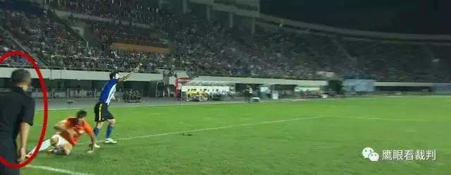 底线裁判是什么,底线裁判如何站位