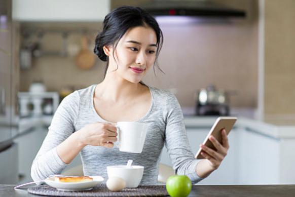 女人每天补充什么可以变年轻,女性每天补充铁元素