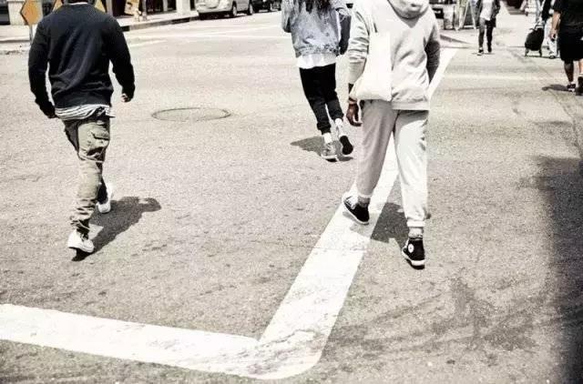 yeezy网红洞洞鞋,yeezysuperstar鞋