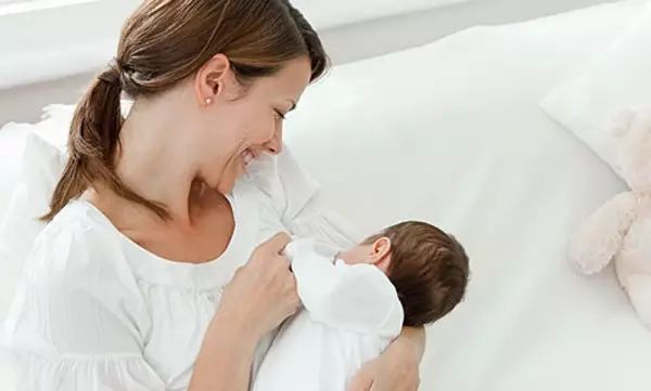 bb打完疫苗注意事项,宝妈刚生完宝宝注意事项