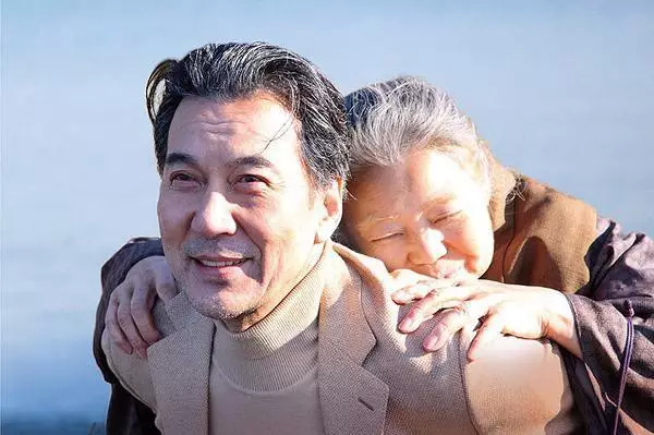 与老人家沟通的正确方法,家有高龄失能老人咋办