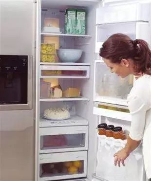 孕妇怀孕25周特别爱吃甜食,孕妇怀孕期间乱吃东西生出孩子