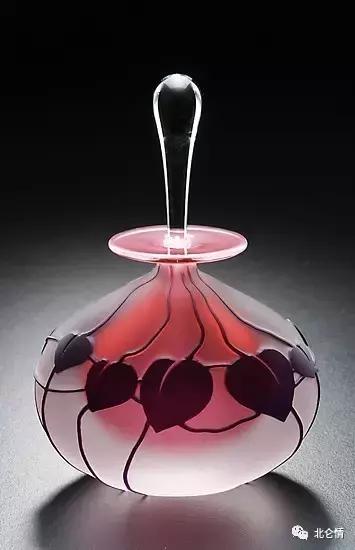 让女人更有魅力的香水,香水的确会让女人更有魅力