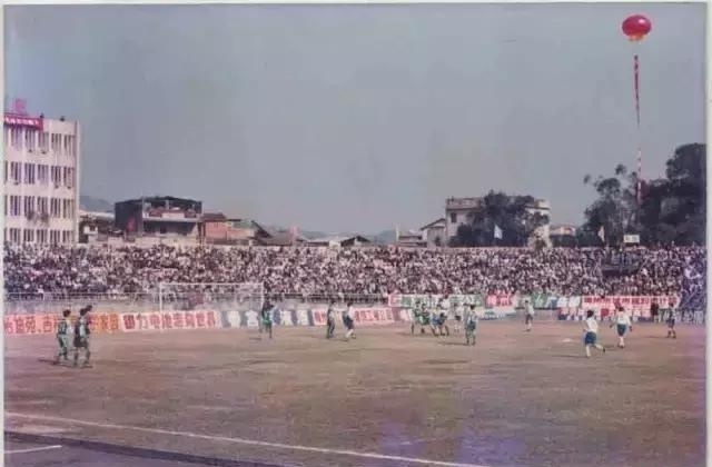 梅州变化真大,梅州客家足球基地全景图