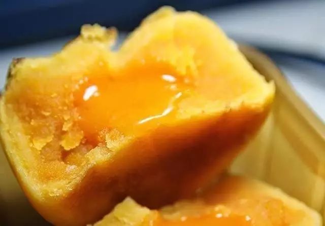 中秋节其实是个吃货节！网红月饼大盘点，拼口味拼逼格还要拼脑洞