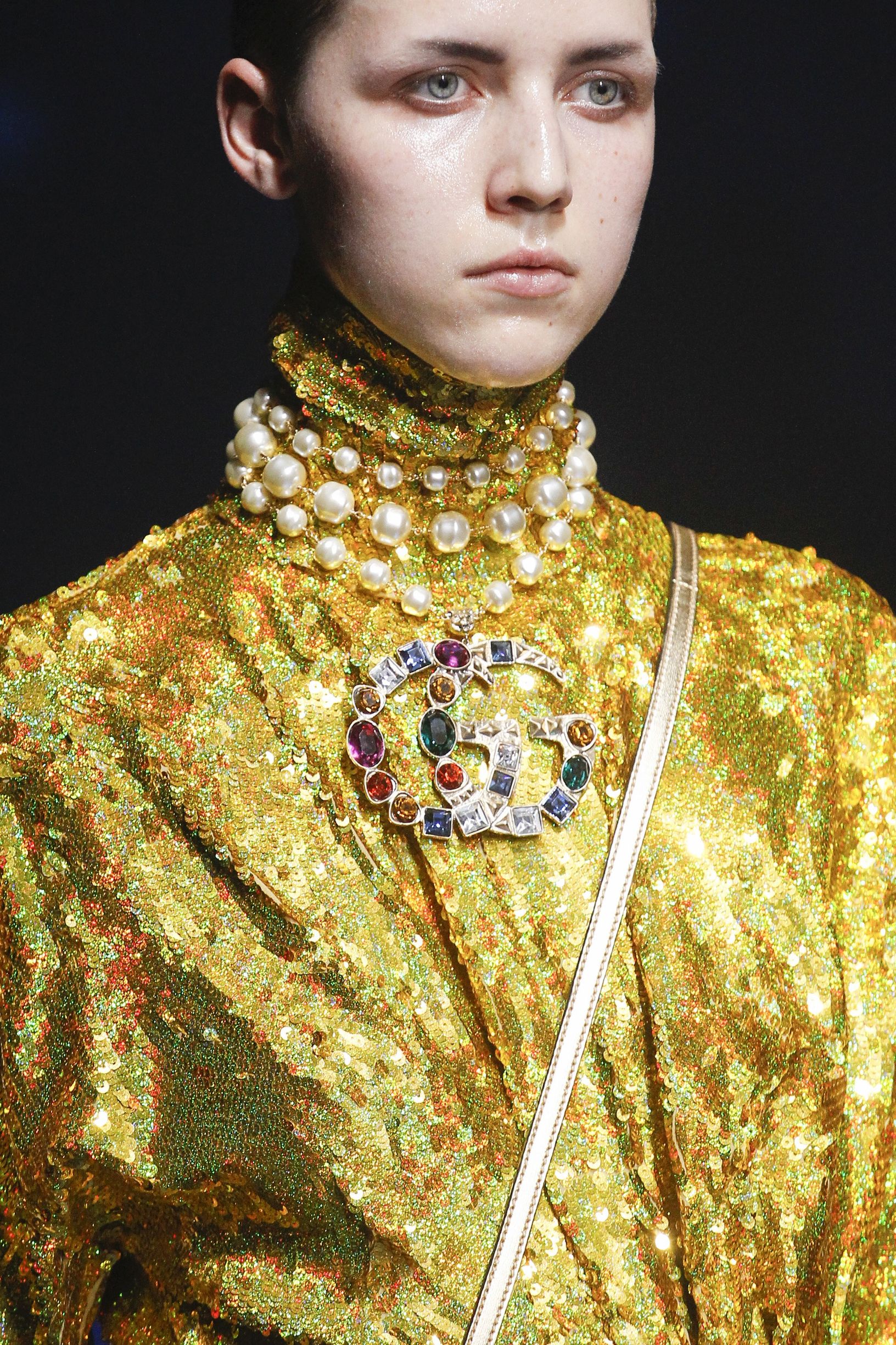 米兰时装周gucci直播外场,米兰时装周gucci三叶草