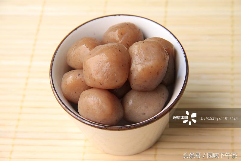 如何做魔芋豆腐鲜魔芋和碱的比例,制作魔芋豆腐放一斤魔芋放多少碱