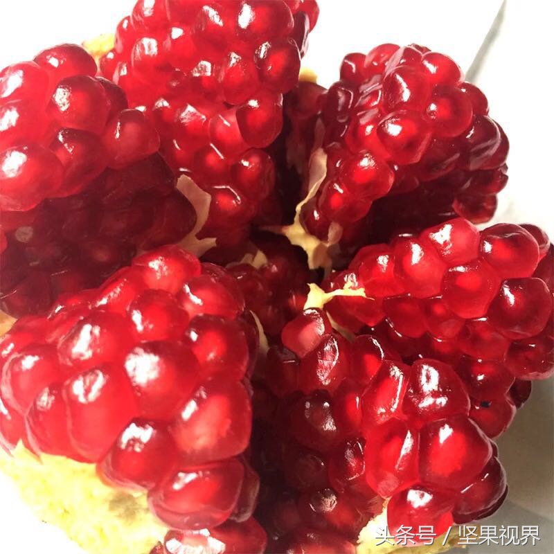 正宗会理石榴突尼斯软籽石榴,好吃不吐籽的突尼斯软籽石榴来了