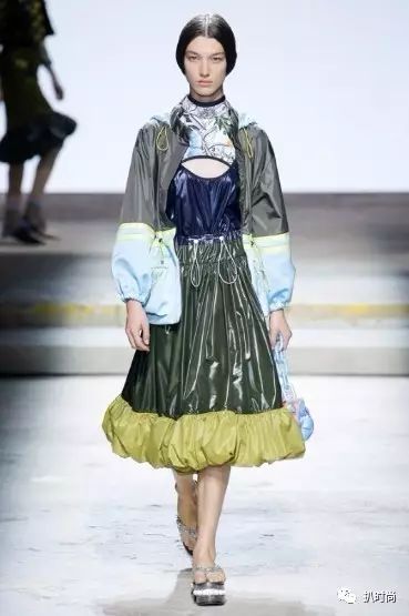 2018春夏伦敦时装周丨Burberry之外,还有什么可看?