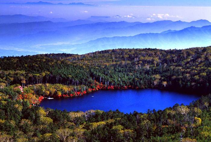 大美长白山脚下松江河,大美长白山天池唯一出口