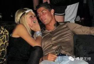 墙裂安利韩剧深度解析,宋仲基撩妹无上限