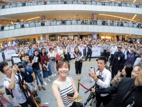 玲珑闪光丹式精彩ECCO2017秋冬SHAPE型塑巡展重庆站