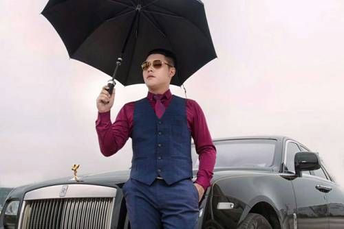 刘轩豪投资ai,刘轩豪早期拍摄的创业视频