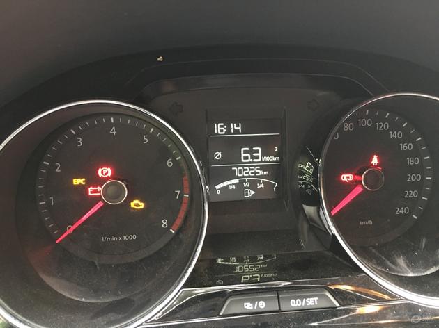 2014年大众宝来手动1.6实测油耗,2015年大众宝来1.6手动挡优缺点