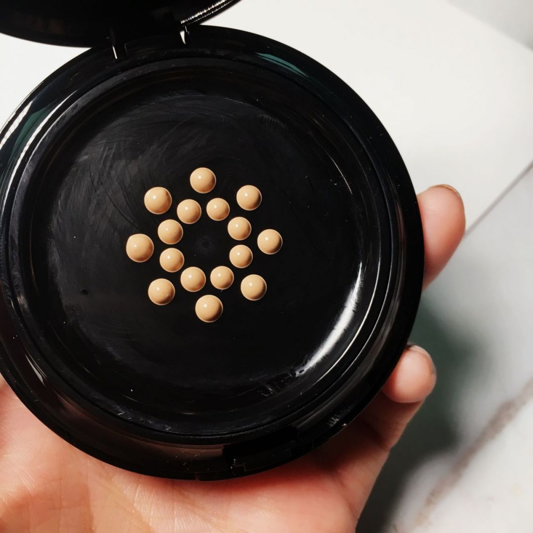 还在犹豫买哪款？下半年秋冬气垫粉饼新品完整开箱+试用心得公开