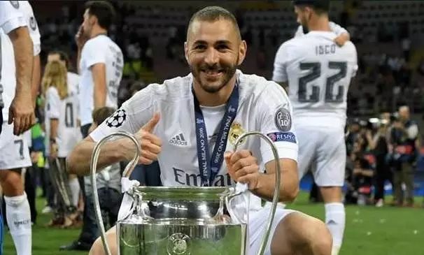 本泽马怎么回事,本泽马背过的锅