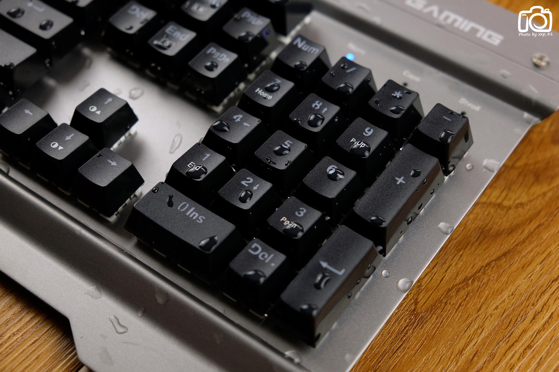 噼里啪啦打字噪，居然还防水：映泰沙漠方舟GK30青轴电竞机械键盘