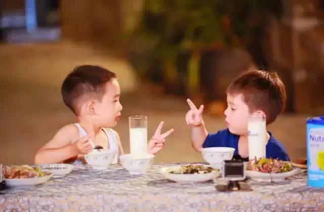 痛心！开学没多久10起跳楼，到底该怎么告诉孩子珍爱生命……