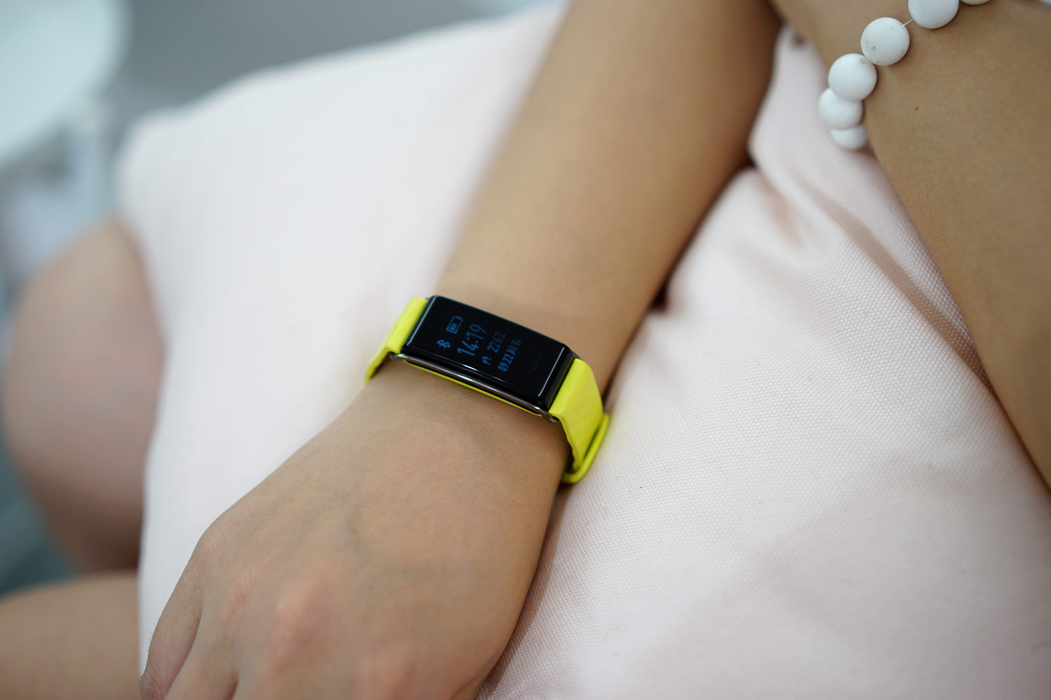 小米手环2和荣耀手环3哪个好,荣耀畅玩a2手环跟小米3手环哪个好