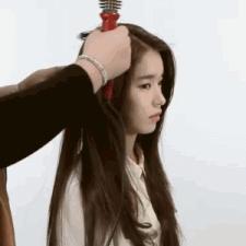 如何卷出自然卷发中长发,卷发好看时尚洋气