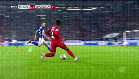 拜仁越位判罚,德甲裁判罚点球