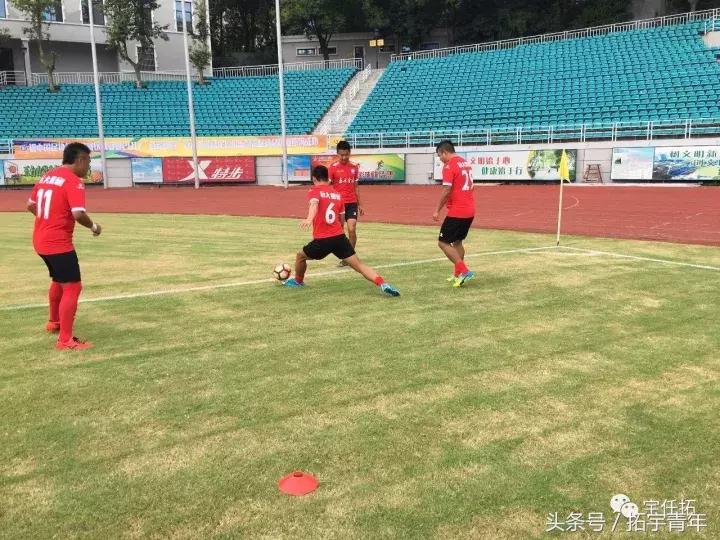 冲乙，他离家漂泊，还想为足球赌一次青春