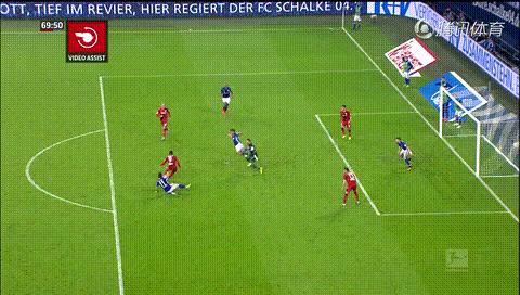 拜仁越位判罚,德甲裁判罚点球