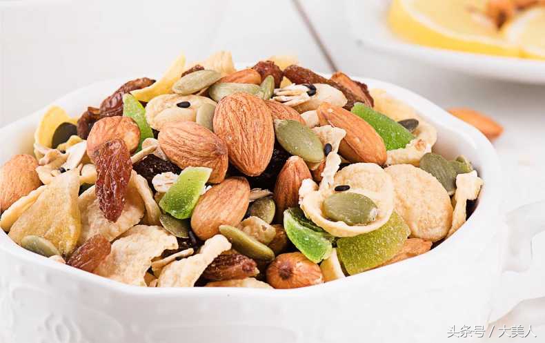 姨妈期黄金期只靠吃可以瘦吗,姨妈期放肆吃一天体重有什么变化