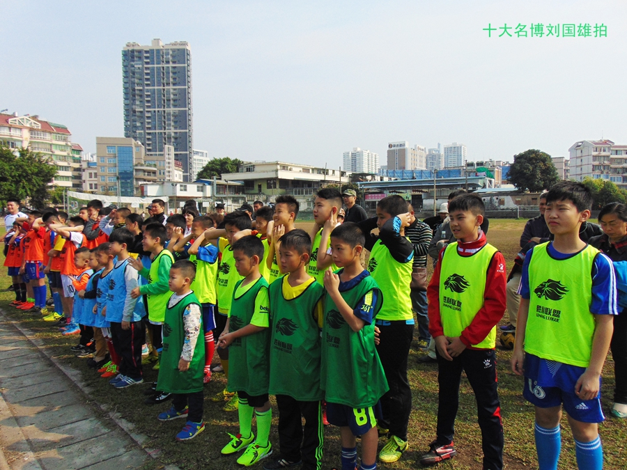 菲戈足球培训,菲戈和c罗训练照