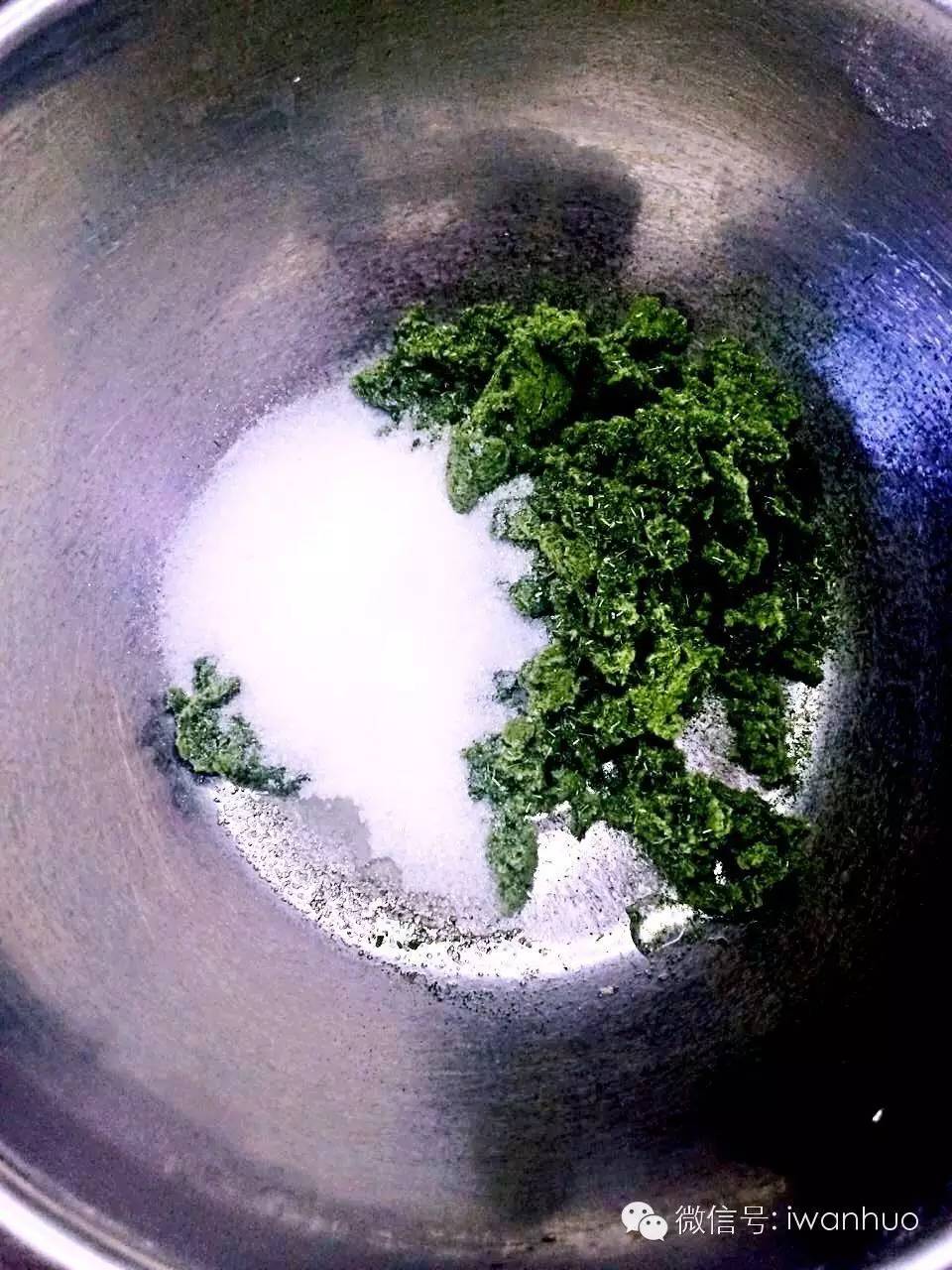 如何制作咸蛋黄肉松青团,咸蛋黄肉松酥教程