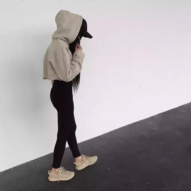 5张照片时尚潮流穿搭,50岁潮人穿搭