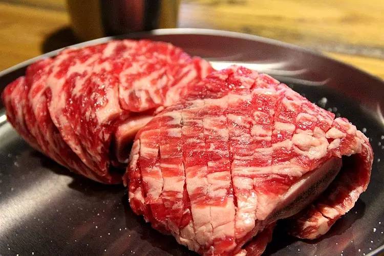 在赤峰餐饮横扫的年代，它还敢强势开店，并直取新城区！