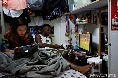 香港黑人足球队足球让这些非洲难民找到归宿收获爱情