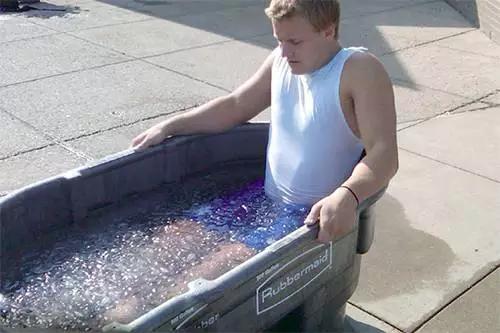 超刺激冰浴到底对身体有益与否,冰浴疗法