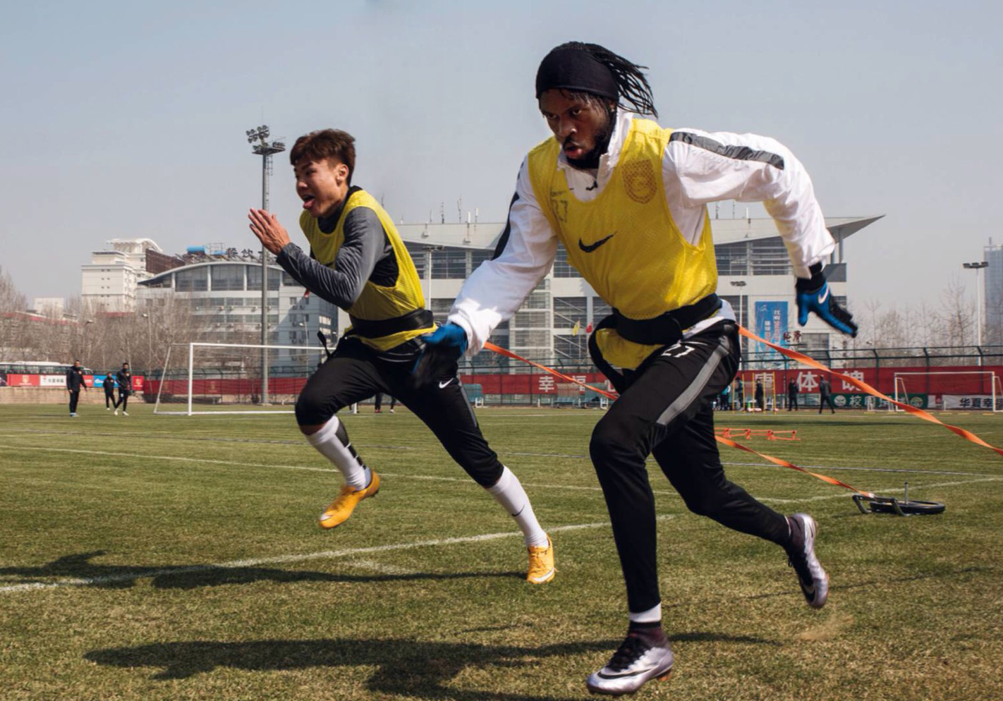 被中超的金钱砸晕，热尔维尼奥在秦皇岛享受到华夏的幸福了？