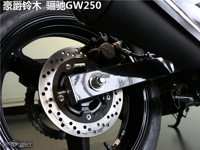 全民跑山时代的入门利器——两款250级别的合资街车