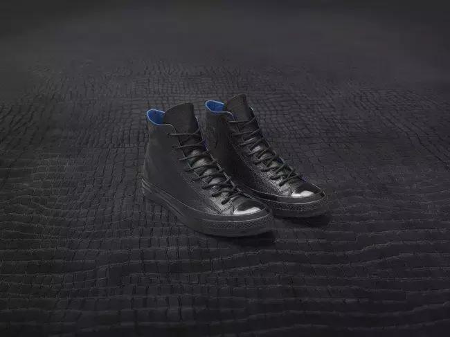 我的天,匡威居然把球衣裁开做了鞋面!