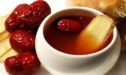 手掌癣脱皮干裂,双手对称蜕皮裂口是不是手癣