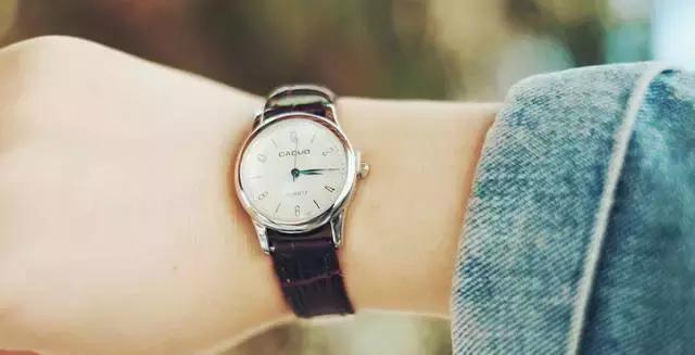 不吃土也能买的手机,运动手表推荐学生党高颜值