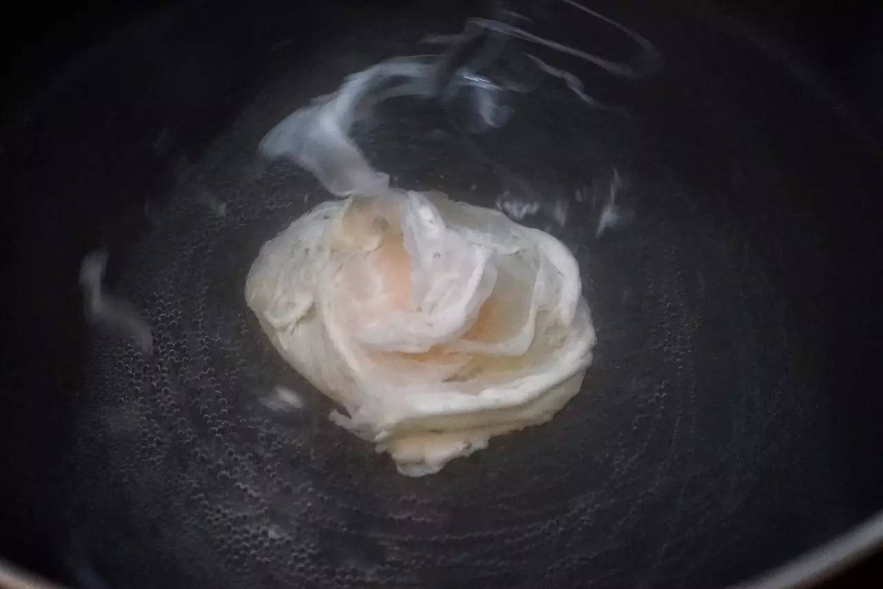 一刀切下去，鸡蛋流黄的感觉，好像中了500万！